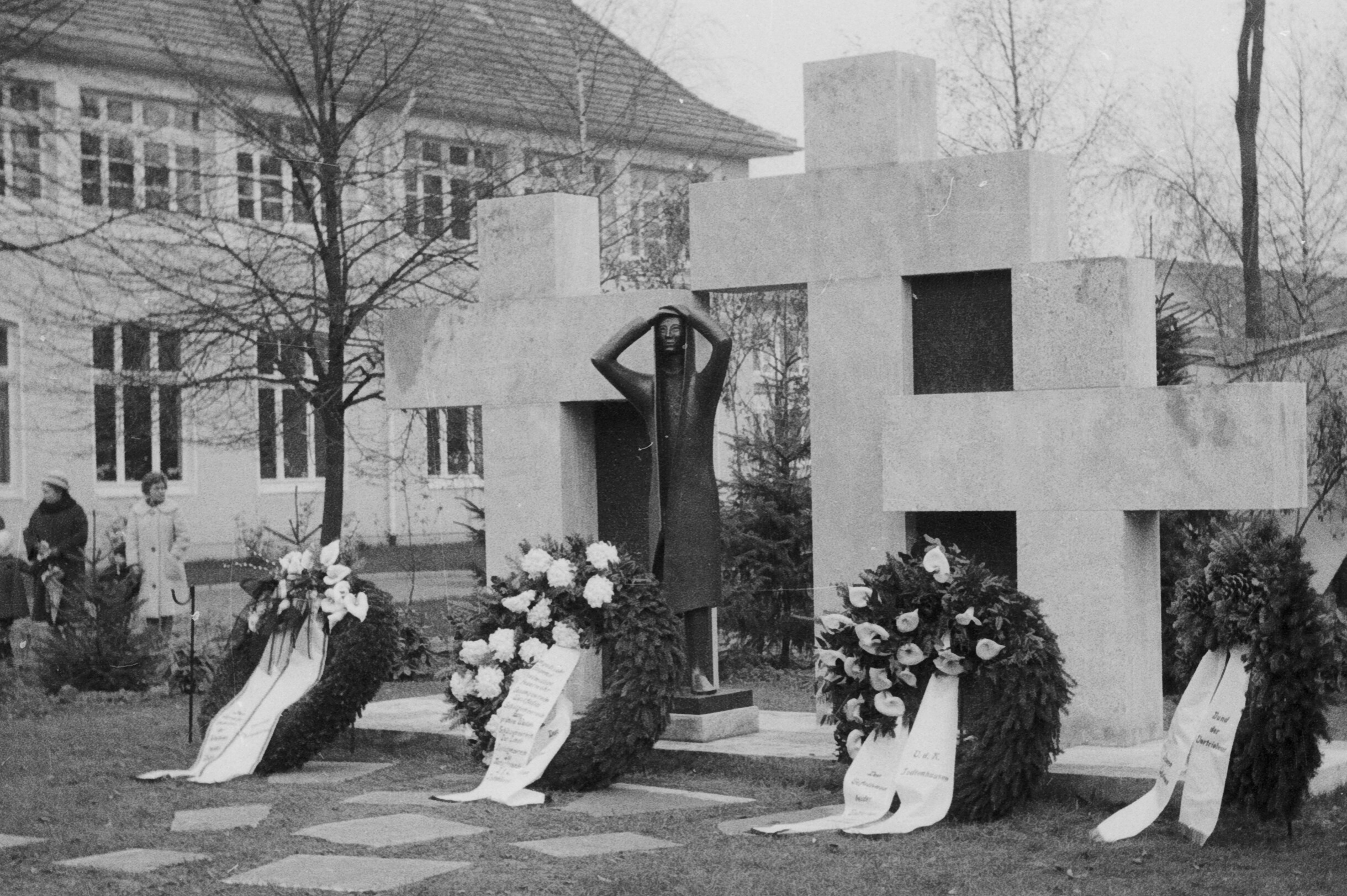 Einweihung Ehrenmal